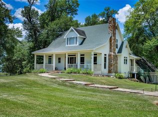 533 Bybee Rd, Round Top, TX 78954