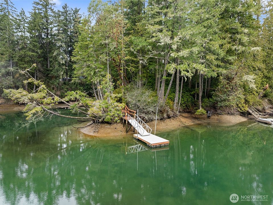 1st image of 2832 Fishtrap Loop NE