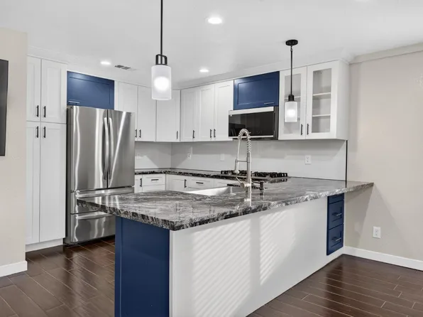 525 Lindsay Ave, Sacramento, CA 95838