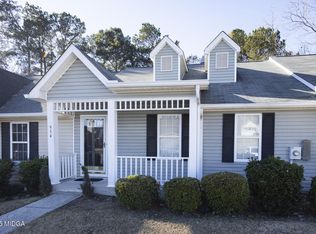 954 Greystone Ct, Macon, GA 31204