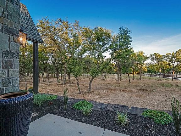 5th image of 3408 Old Barn Ct