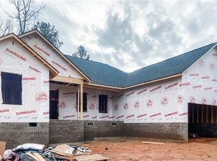 2062 Waterford Pointe Rd, Lexington, NC 27292