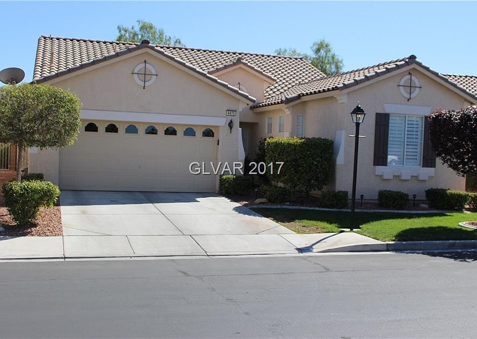 1st image of 4475 El Presidio Dr