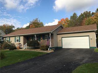 103 Guadalcanal Rd, New Castle, PA 16105