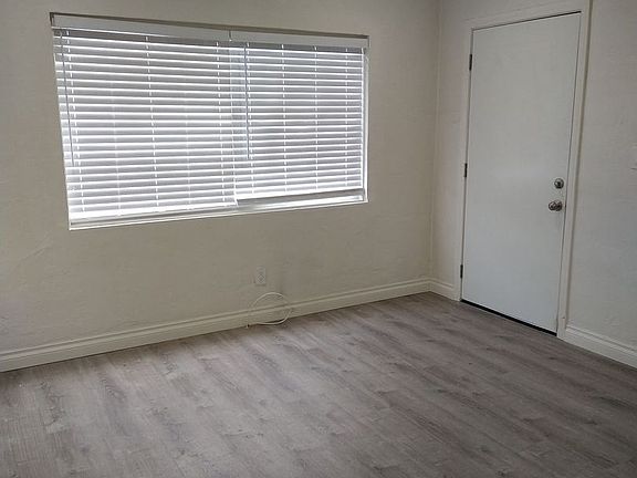 5th image of 322 W 8th St #10083472