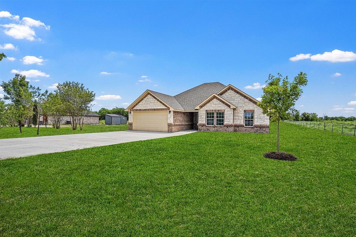 3213 Falcon Dr, Joshua, TX 76058 Zillow