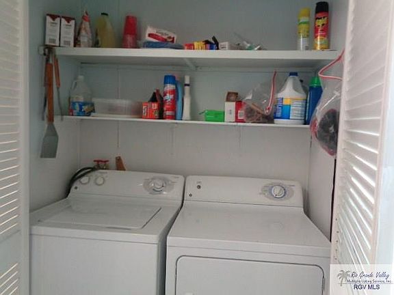 4th image of 25508 Goldenrod Ln