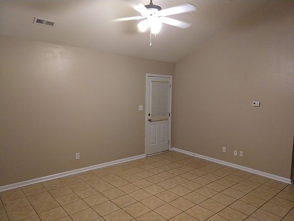 5th image of 2416 Gelsinger Ave