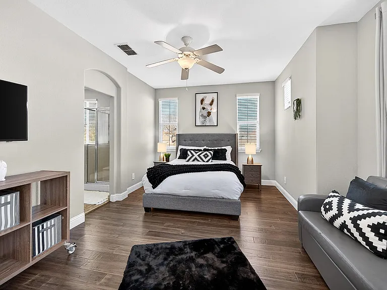 390 Caravaggio Cir — Photo 55
