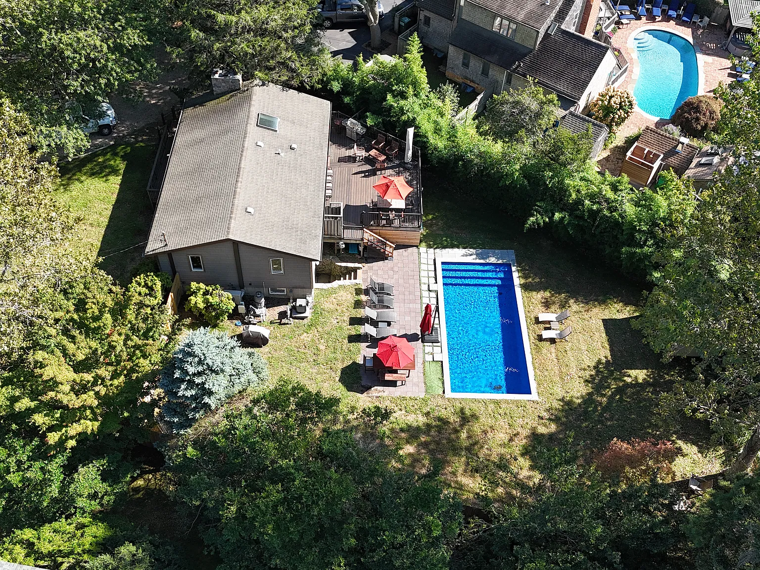 Meet Me in Montauk - Brand New Renovation with Pool — Photo 3