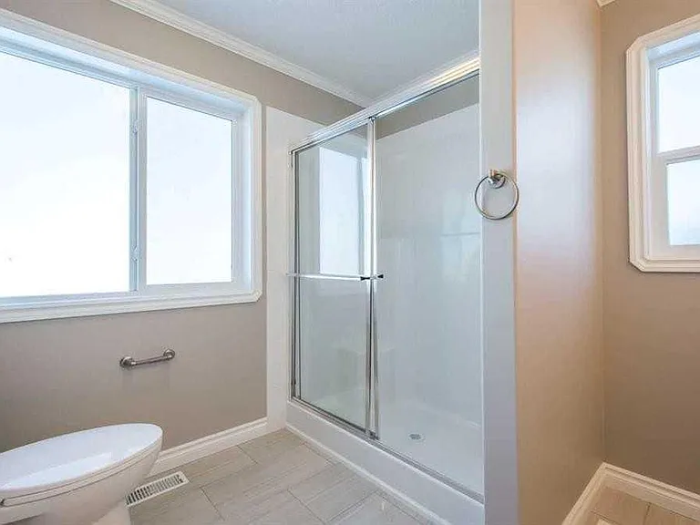 5215 52nd St #B — Photo 2