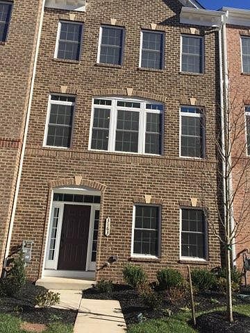 1st image of 3163 John Glenn St