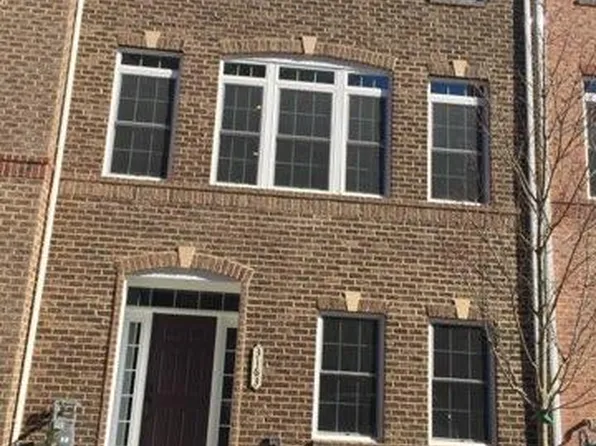 3163 John Glenn St, Herndon, VA 20171