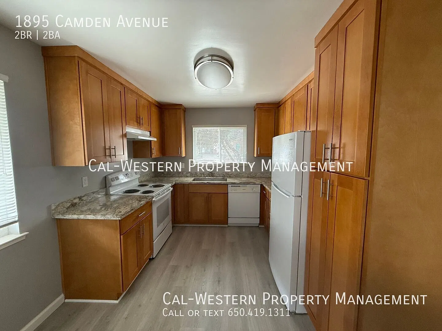 Well Maintained 2/2 Duplex in Convenient Location - Camden & Leigh! — Photo 1