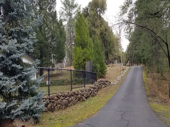 5th image of 4760 Tannenbaum Ct