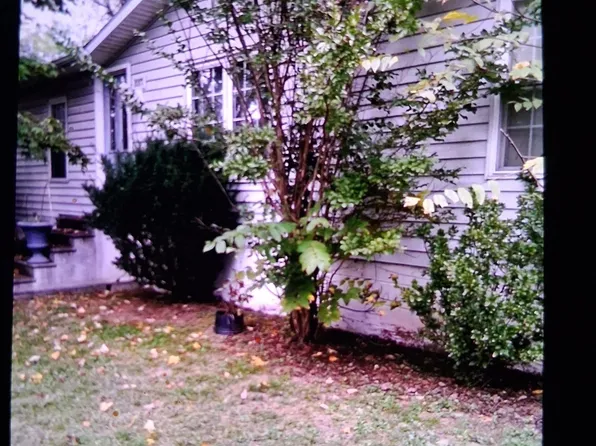 577 Arnoldsburg Rd, Spencer, WV 25276