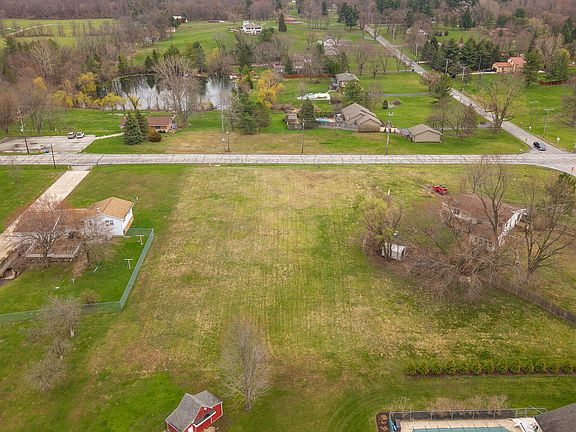 3rd image of 706 Meridian Rd