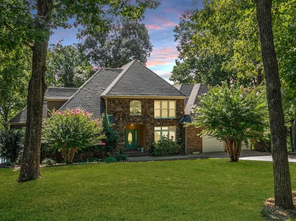 100 Bayshore Dr, New Concord, KY 42076