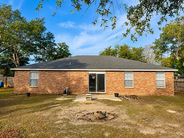 2722 Shalimar Dr — Photo 25