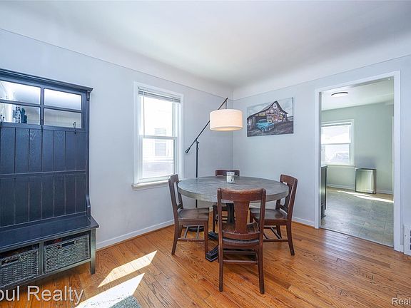 5th image of 17520 Matthews St