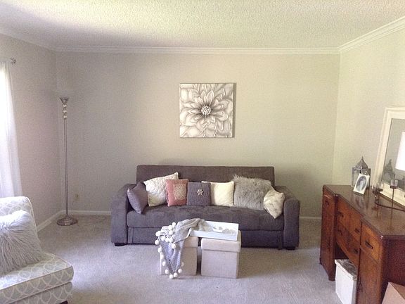 3rd image of 1590 Concord Cir