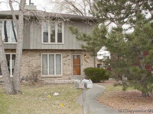 2515 Sagebrush Ave, Cheyenne, WY 82009