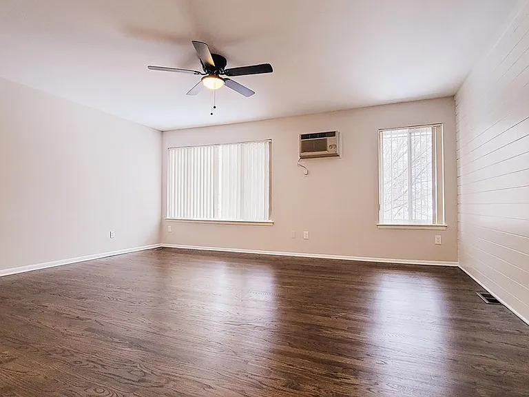 590 E Lewiston Ave — Photo 12