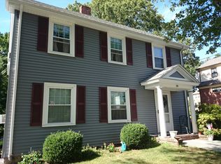 39 Dwinell St, West Roxbury, MA 02132