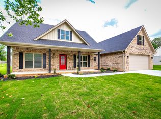 405 Lee Ln, Beebe, AR 72012