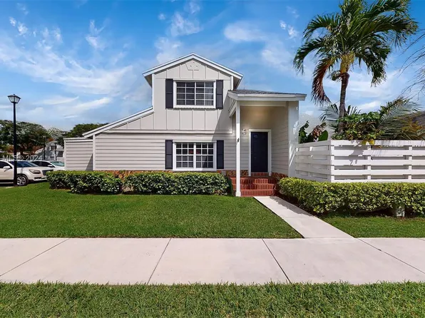 13785 SW 147th Circle Ln APT 3-14, Miami, FL 33186