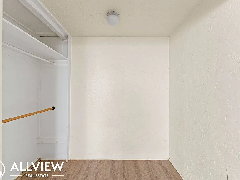 17 C Pacific Avenue — Photo 23