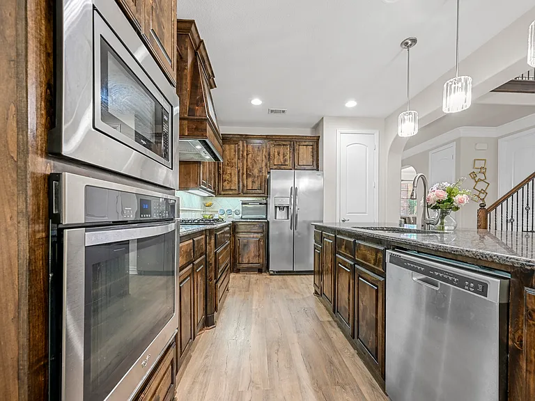 622 Newchester Dr — Photo 10