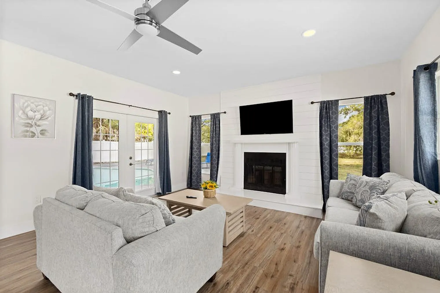 5 bed, 4.0 bath, 2927 sqft, $7,143 — Photo 1