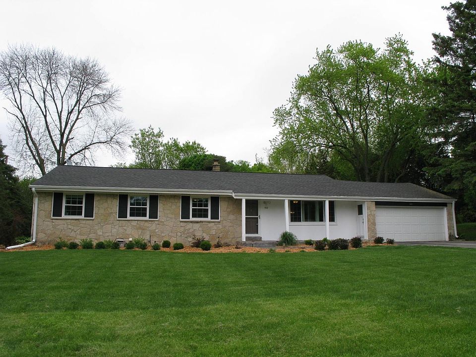 1st image of 830 Sunny Crest Dr