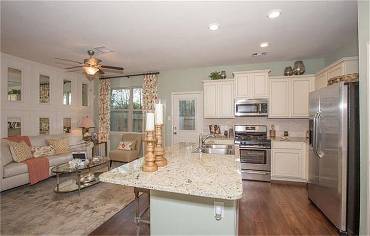 1st image of 6519 Stoney Creek Dr