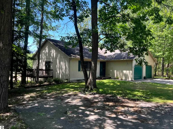 3439 Holiday Rd, Traverse City, MI 49686