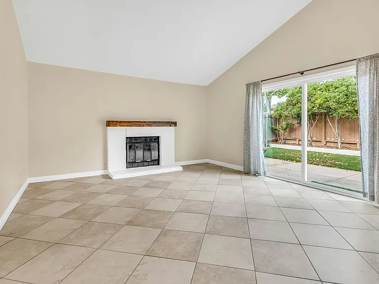 2166 Pueblo Gln — Photo 4