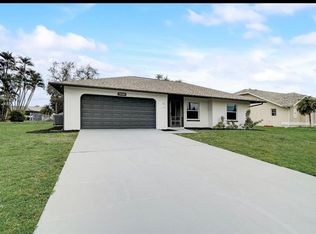 2214 SE 13th St, Cape Coral, FL 33990
