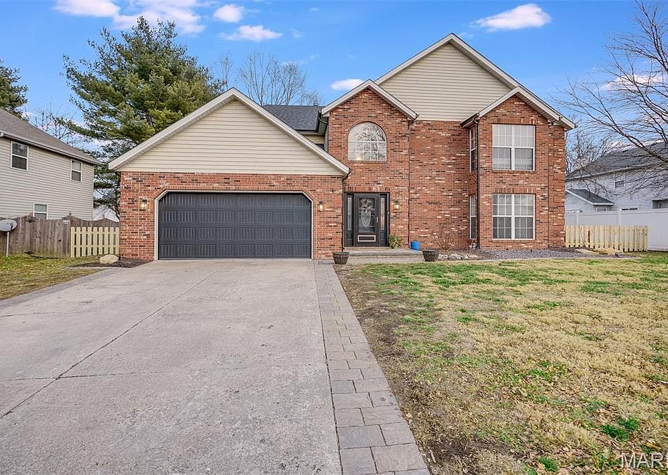 1st image of 3906 Benington Dr