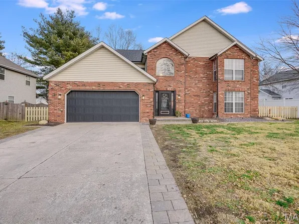 3906 Benington Dr, Swansea, IL 62226