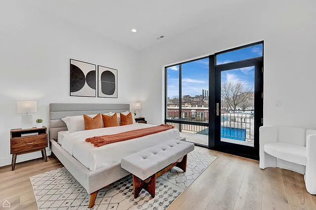 1606 W Hastings St #301 — Photo 9