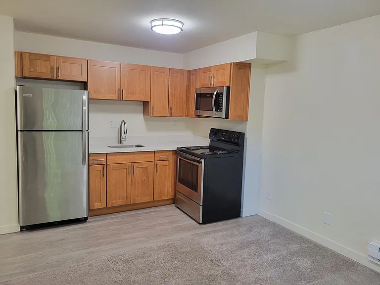 Tamarac Apartments — Photo 14
