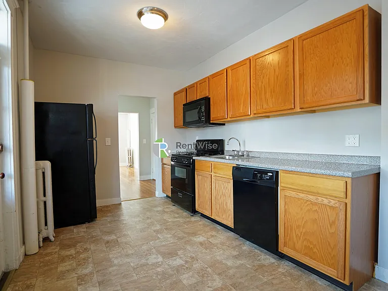 168 Kelton St #9 — Photo 12