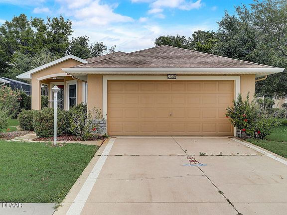 3rd image of 27309 Autumn Grove Ct