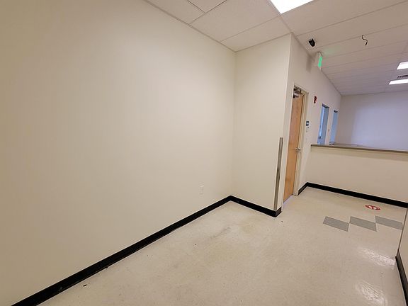 2nd image of 3514 Broadway #3514