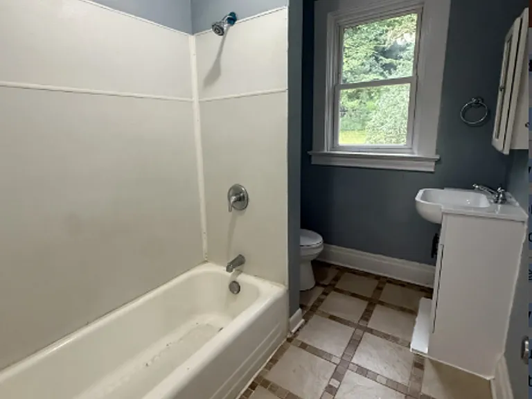 7656 Highland Ave — Photo 17