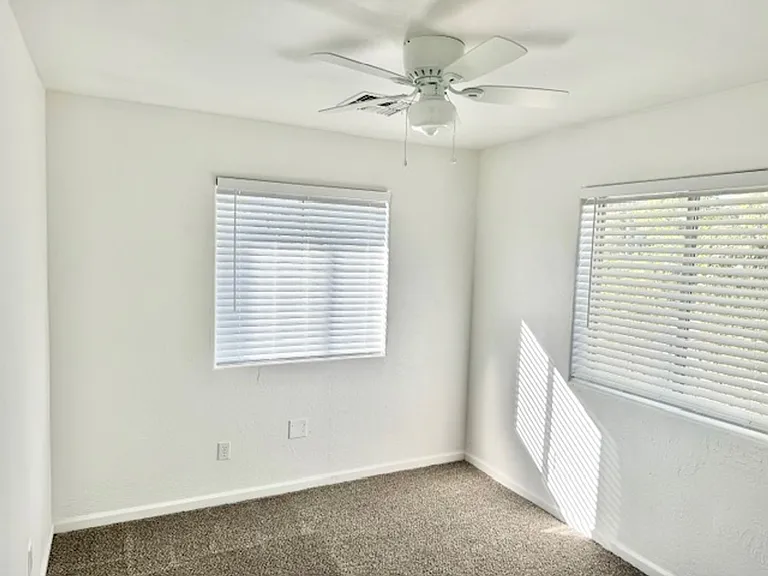 2602 W Ocotillo Rd — Photo 13