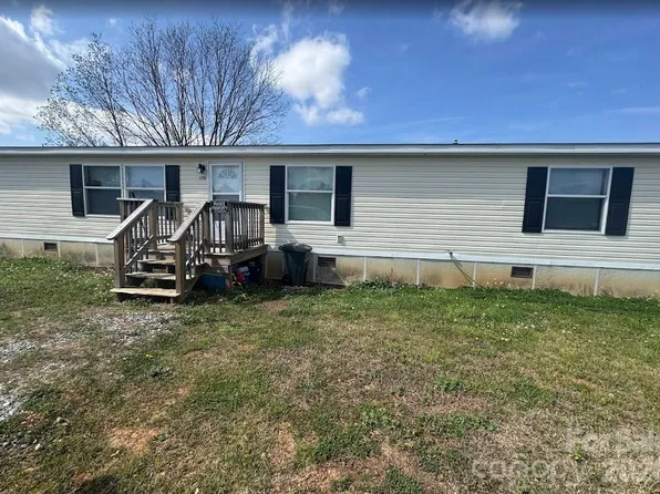 170 Cooper Rd, Campobello, SC 29322