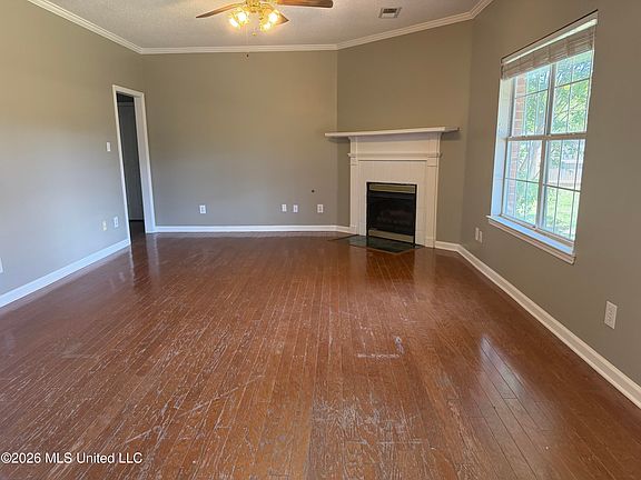 4th image of 7051 Maplewood Rd