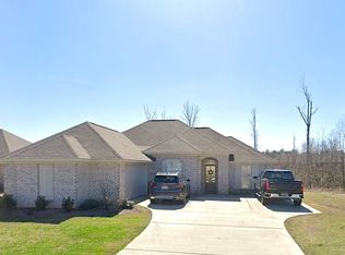 736 Sawgrass Lakes Dr, Brandon, MS 39042